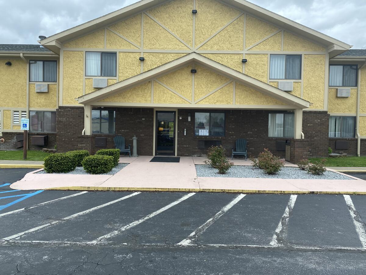 Super 8 By Wyndham Maysville Ky Exterior photo